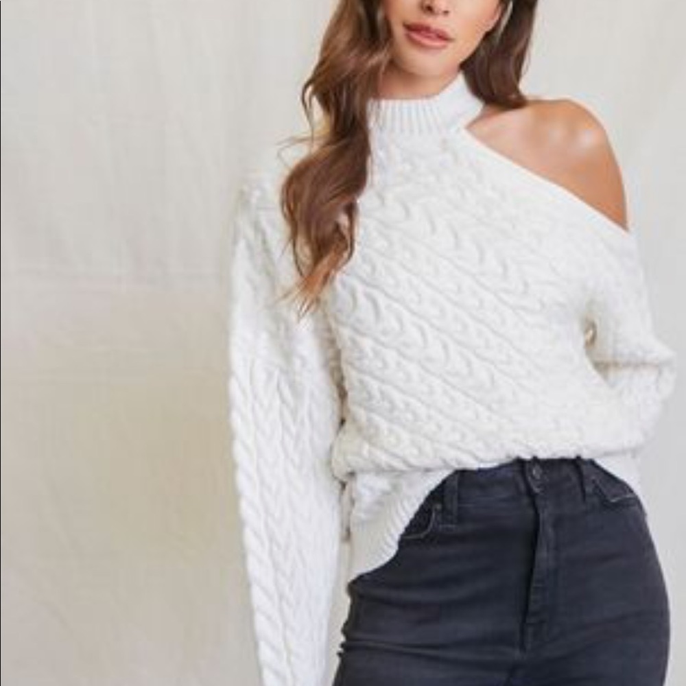 NWT Forever 21 Cold Shoulder S